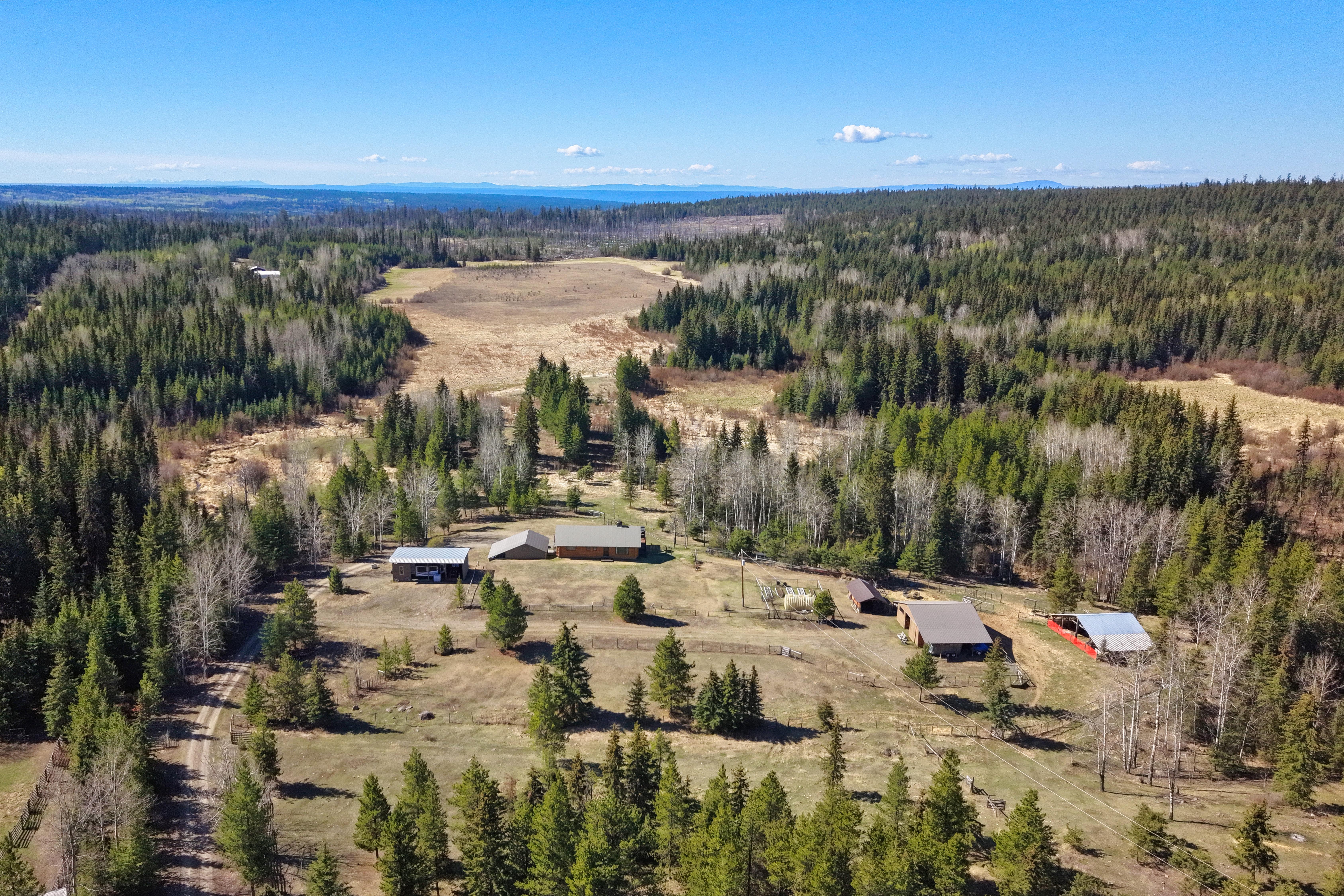 Williams Lake House/Single Family for sale:  Studio  (Listed 2026-05-03)