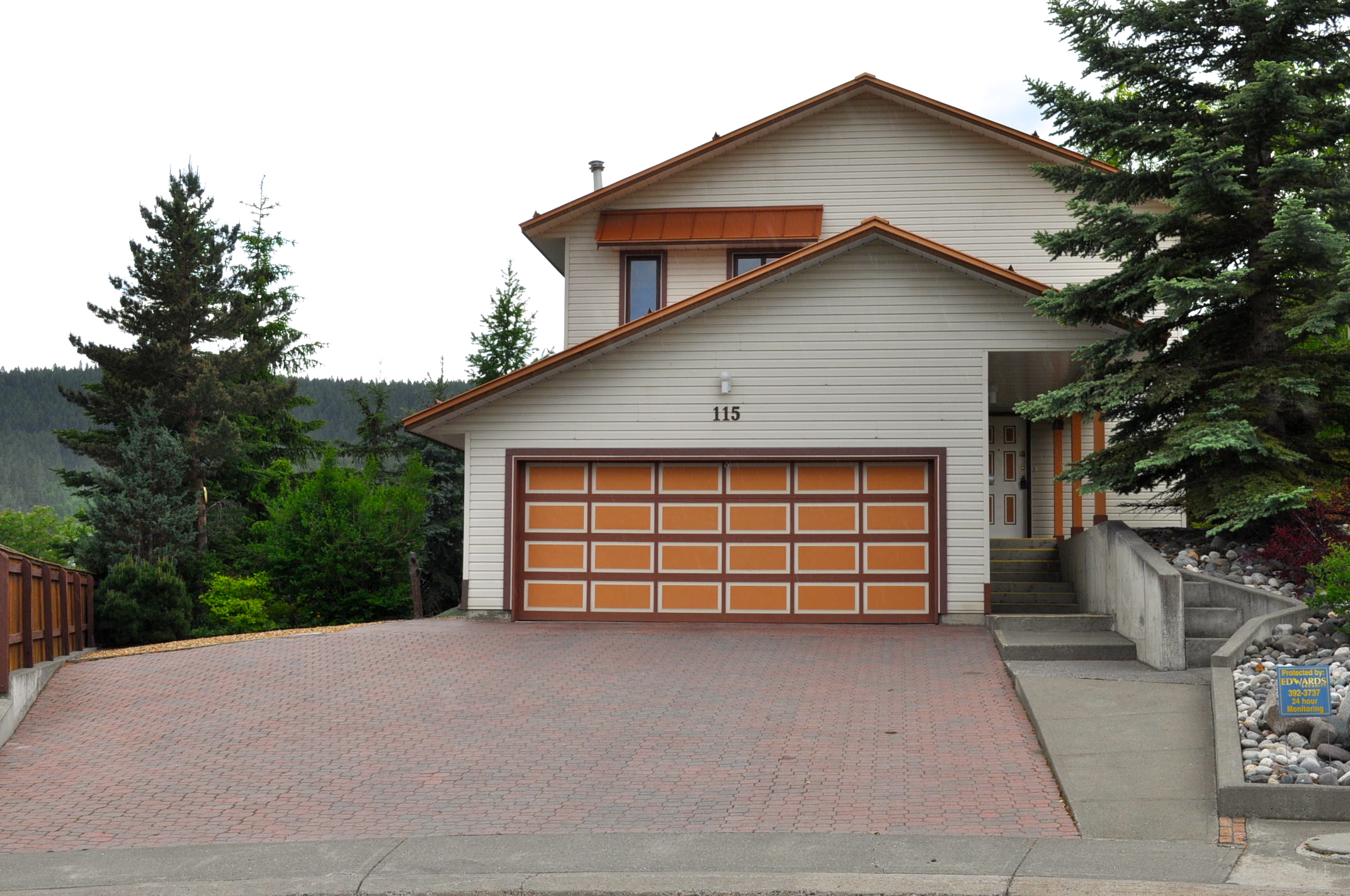 Williams Lake House/Single Family for sale:  3 bedroom 2,650 sq.ft. (Listed 2014-06-12)