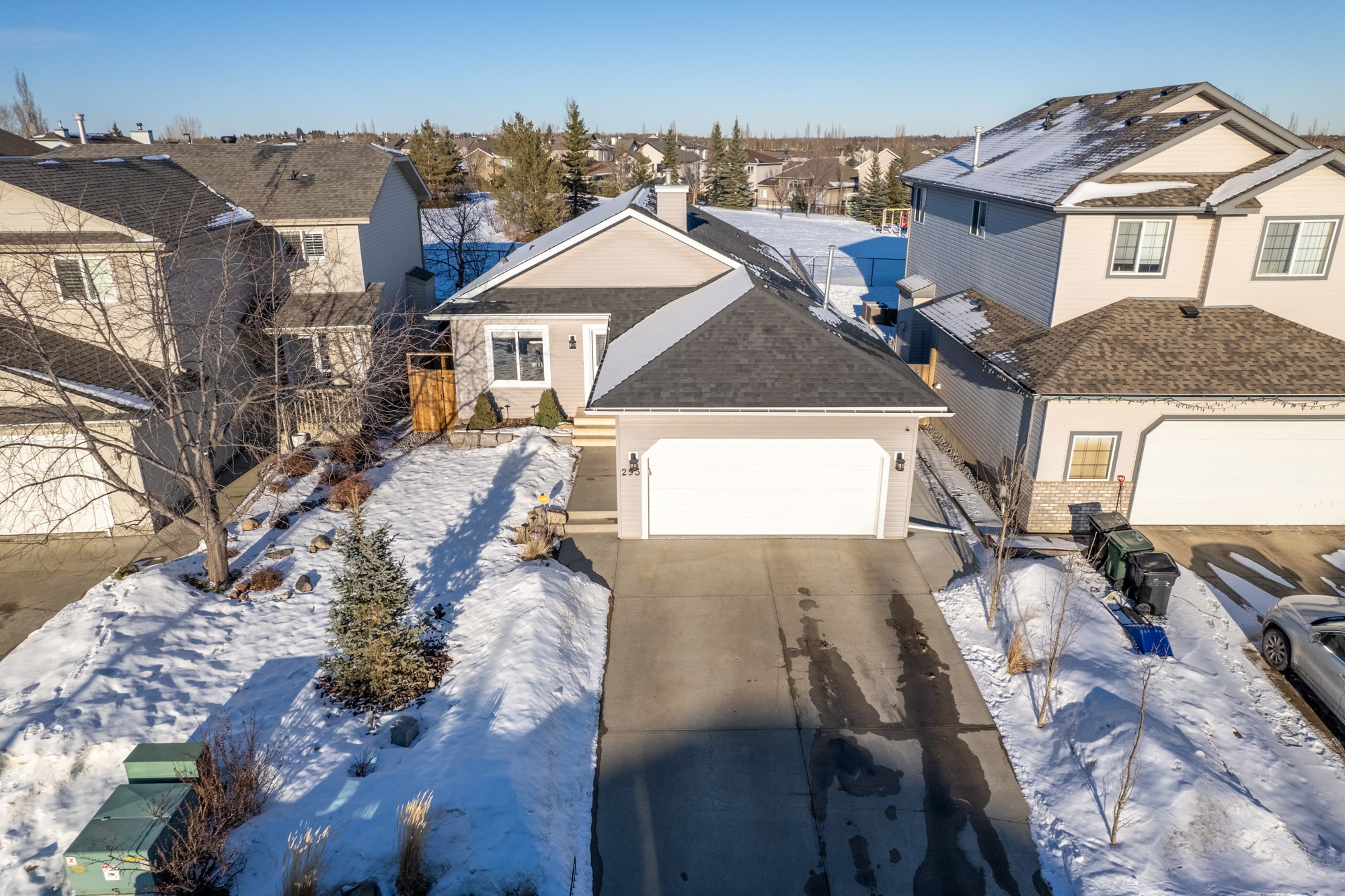 Forrest Green Detached Single Family for sale: 3 bedroom Marble Countertop, Tile Backsplash, Marble Counters, Dark Hardwood Floors, Plush Carpet 1,405 sq.ft. (Listed 2022-03-17)